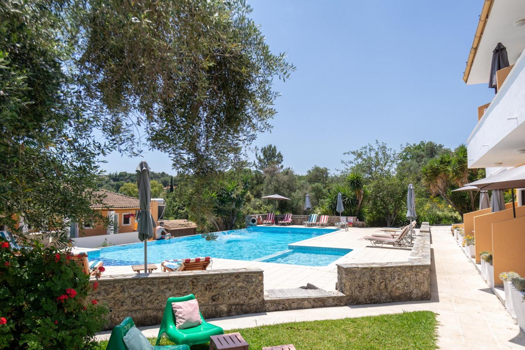 Aparthotel Little Corfu Dassia  Exterior foto