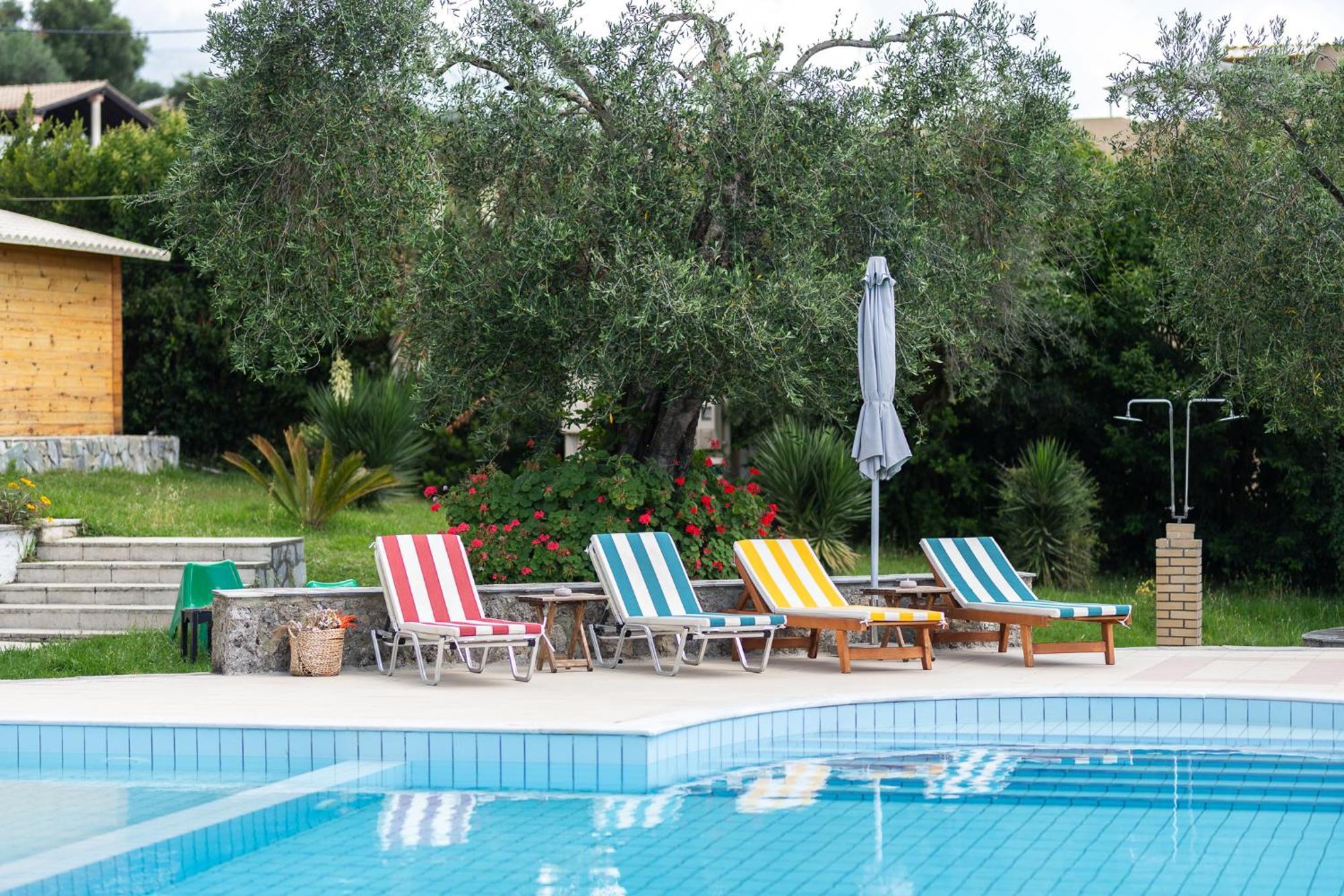 Aparthotel Little Corfu Dassia  Exterior foto